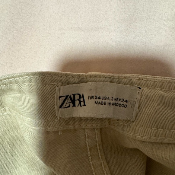 Zara beige cargo pants size 2 - Picture 3 of 3